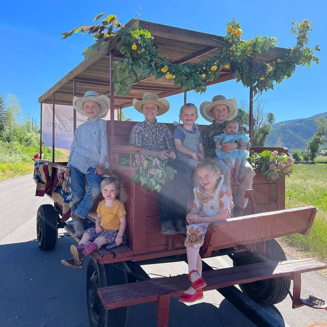 Instagram.com/ballerinafarm